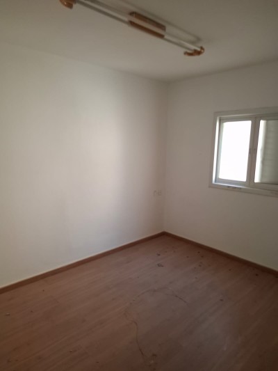 מציאה! קוטג' טורי  6.5 חדרים + יחידת סטודיו ברמת אפריים