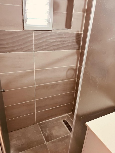 דירת 2.5 חדרים משופצת עם גינה להשכרה ברמת הרצל, נתניה-8