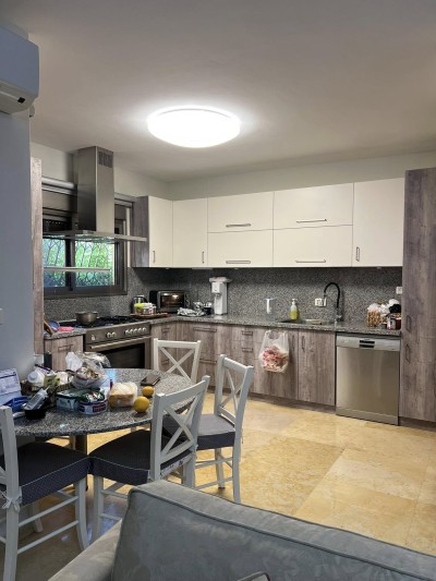 למכירה בית פרטי/קוטג 5 חד בעמק חפר נתניה