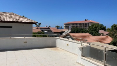 וילה 5 חדרים 280 מ"ר הרצליה פיתוח | 100 מ' מהים