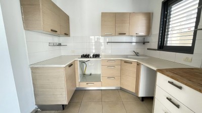 דירת 3 חדרים 90 מ"ר בסוקולוב | מעלית וחנייה | תל אביב-1
