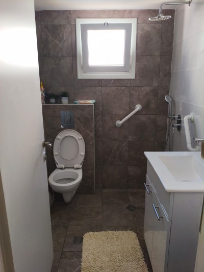 למכירה גג/פנטהאוז 5 חד בפתח תקווה נתניה