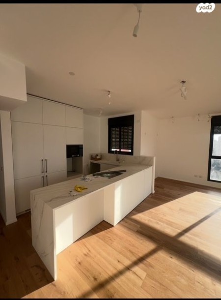 דירת 5 חדרים 145 מ"ר בשדרות ח"ן | מבט לים | נתניה-4