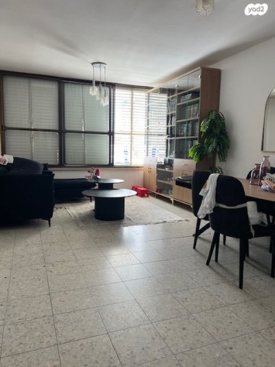 למכירה דירה 4 חד בריינס נתניה