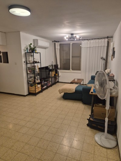 לא אקטואלי דירה 3 חד באברהם שלונסקי נתניה