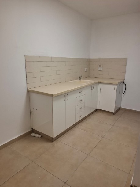 דירת סטודיו משופצת ברחוב פתח תקווה | כניסה נפרדת | נתניה-4