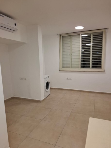 דירת סטודיו משופצת ברחוב פתח תקווה | כניסה נפרדת | נתניה-5