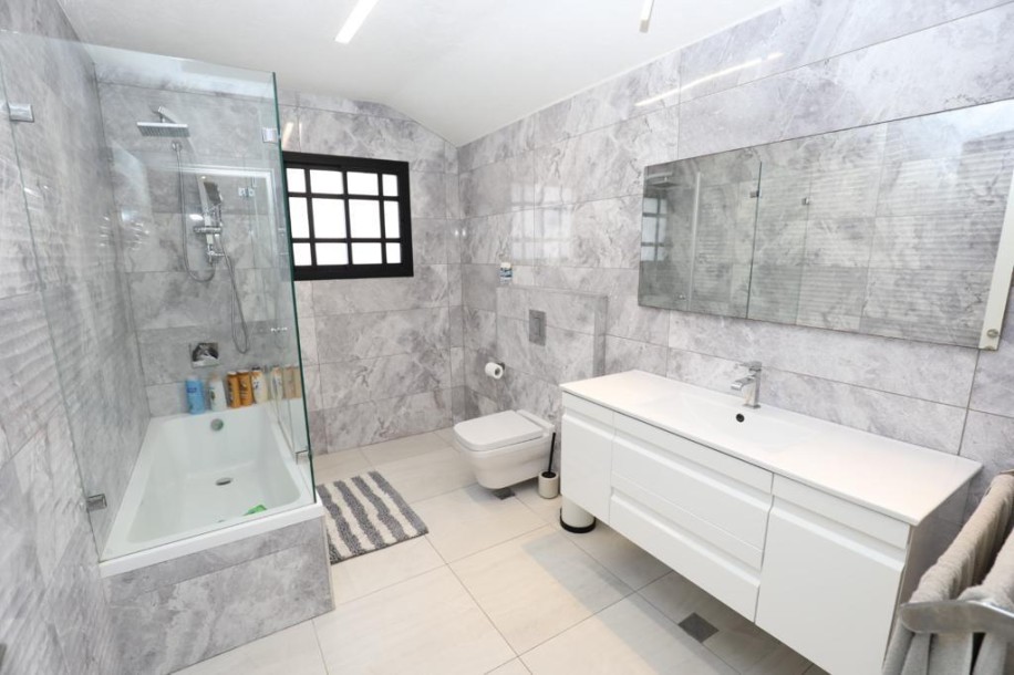 דופלקס 6 חדרים 200 מ"ר ברמת אפרים | גינה | נתניה-5