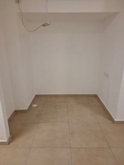 להשכרה דירה 4 חד בפתח תקווה נתניה