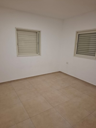 להשכרה דירה 4 חד בפתח תקווה נתניה