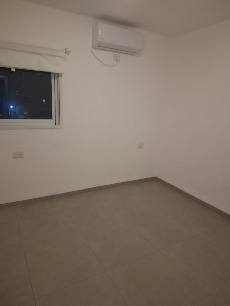 דירת 4 חדרים משופצת בצפון נתניה-3