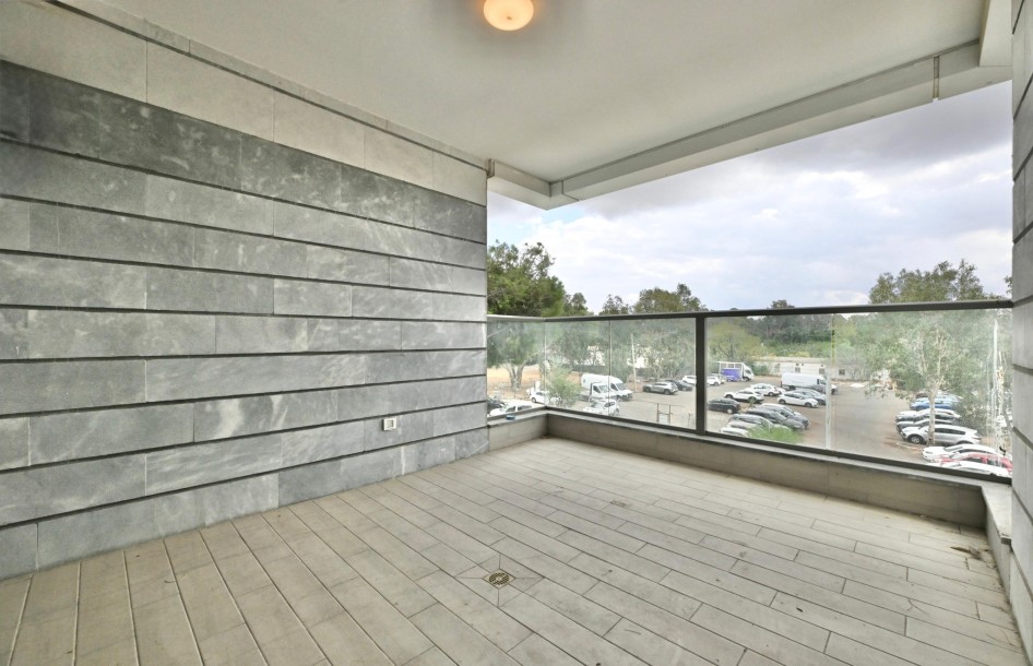 למכירה מתווך !!!  במגדל יוקרתי ברמת גן!-2