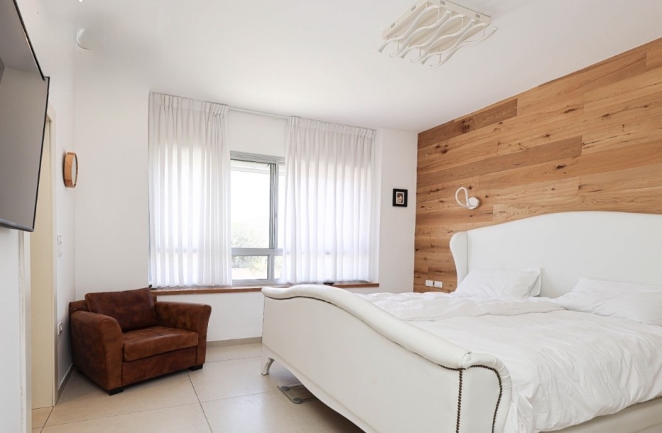 קוטג' 7 חדרים 280 מ"ר 212 מערב | מרתף | אבן יהודה-5