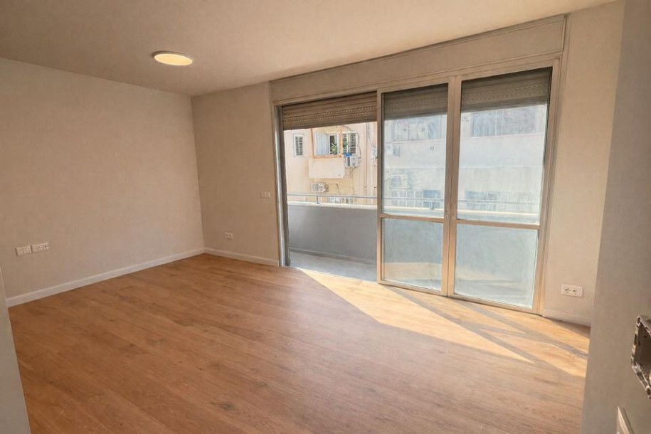 למכירה מתווך !! רחוב החלוצים.-3