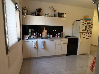 להשכרה דירה 3 חד בהרב מימון נתניה