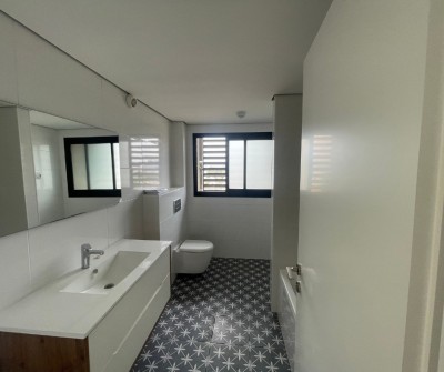 למכירה דירת 5חד שכונת רמת אפרים, נתניה