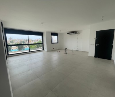 למכירה דירת 5חד שכונת רמת אפרים, נתניה