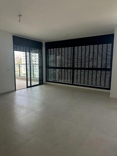 למכירה דירת 5חד שכונת רמת אפרים, נתניה