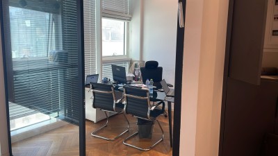 🔥 ירידת מחיר! משרד מפואר במגדל החלוצים | 54 מ"ר | מרכז נתניה