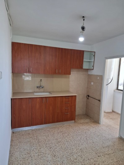 להשכרה ברחוב הארי דירת 4 חד