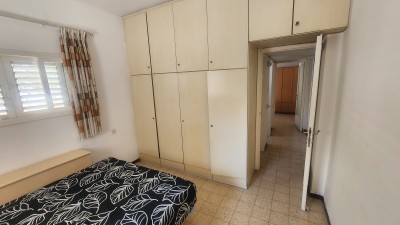 דירת 3 חדרים עם פוטנציאל | בן יהודה נתניה | מעלית וחנייה