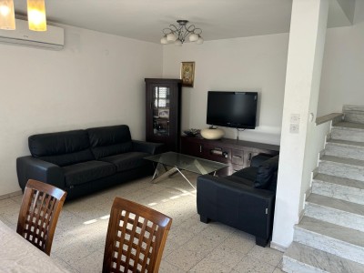 קוטג' 130 מ"ר באבן עזרא | 7 חדרים ב-3 מפלסים | רמת חן נתניה