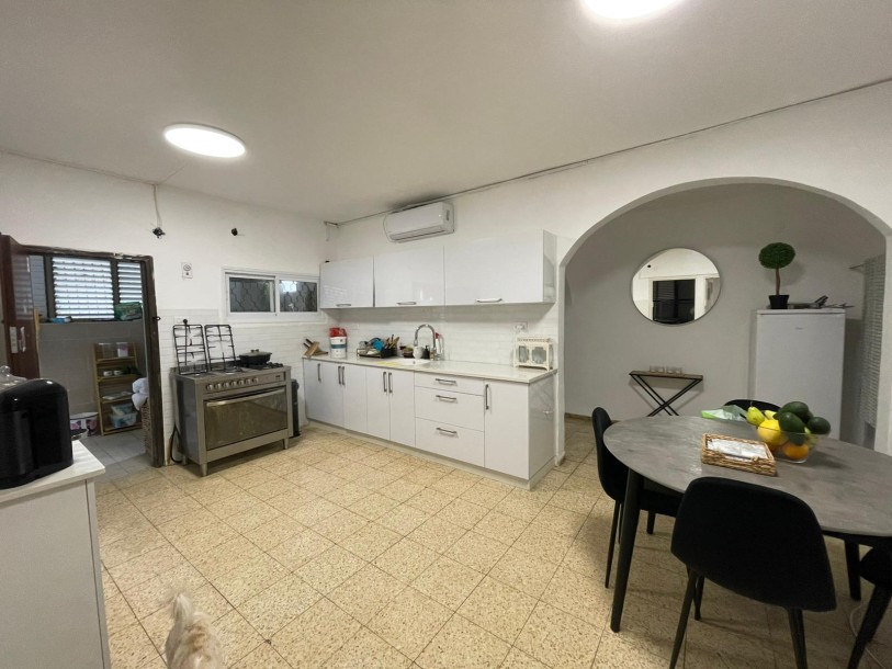 להשכרה !! בקרית שלום הירוקה והשקטה-1
