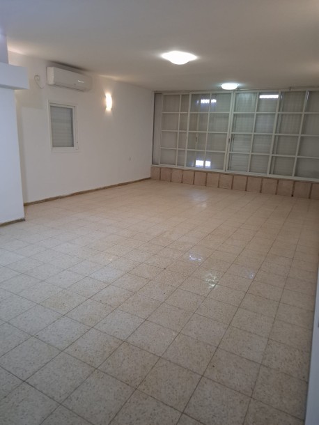 דירת 3.5 חדרים מרווחת בלבונטין | חנייה מקורה | נתניה-1