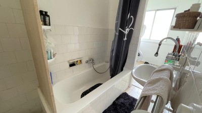 להשכרה !! רחוב: אבן גירול במיקום ליד בזל.