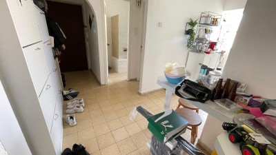 להשכרה !! רחוב: אבן גירול במיקום ליד בזל.