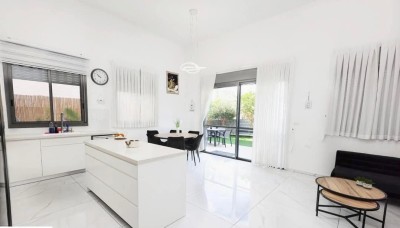 דירת גן 5 חדרים 130 מ"ר באצל | 2 חניות | נתניה