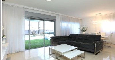 פנטהאוז 5 חדרים 145 מ"ר בחפץ חיים | מרפסת 120 מ"ר | נתניה