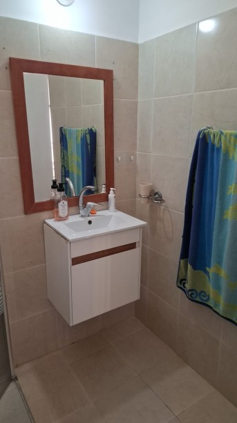 דירת 3 חדרים מרוהטת עם נוף לים להשכרה בברוך רם, נתניה-6