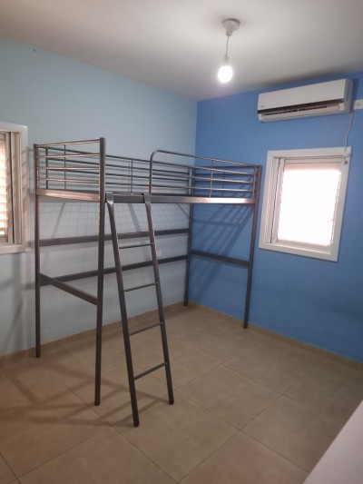 דירת 4 חדרים 100 מ"ר במרכז | משופצת | נתניה