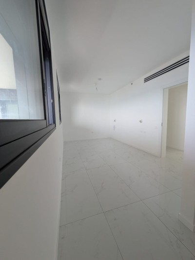 להשכרה דירה יוקרתית כוכב הצפון | 4 חדרים מול הים | בריגה