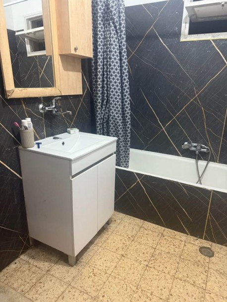 למכירה !! בעיר נתניה-7