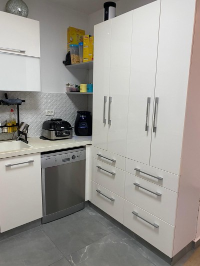 להשכרה בבת ים !!