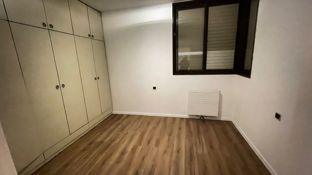 סמוך לכיכר המדינה-5