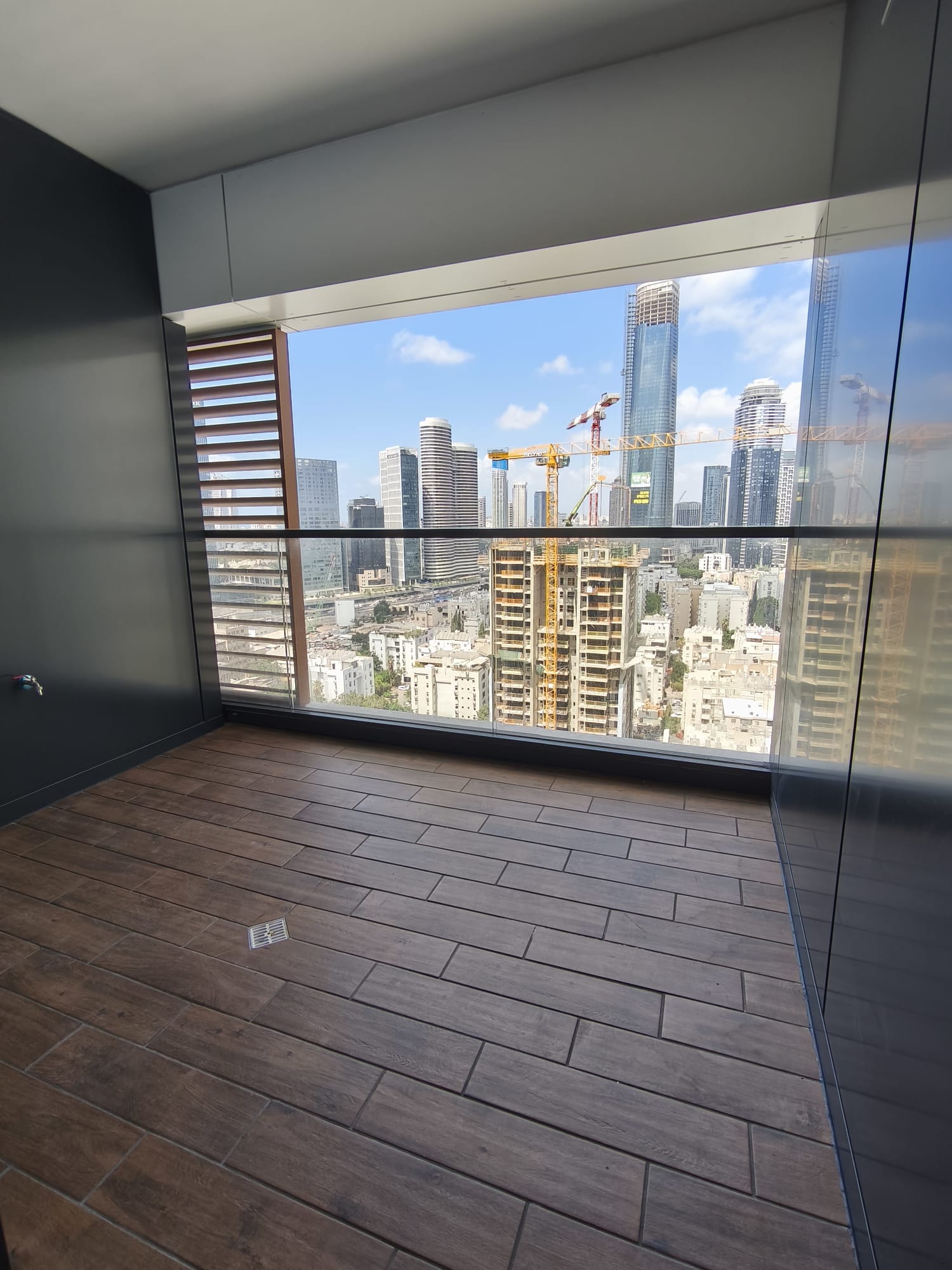 להשכרה מתווך !! רחוב תוצרת הארץ