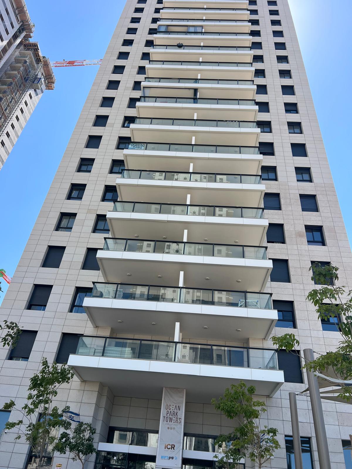 דירה 145 מר אמנון ליפקין נוף מושלם לים נתניה