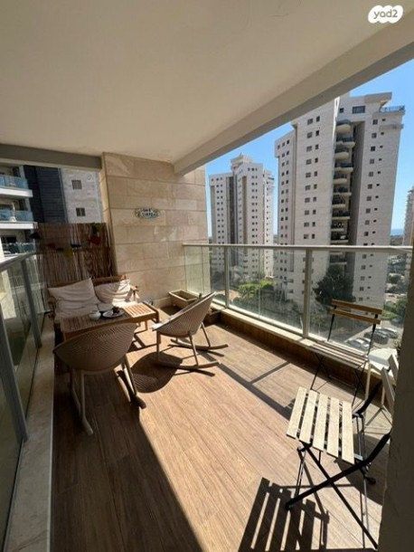 דירת 5 חדרים 140 מ"ר באדני פז | נוף לים | חדרה-2