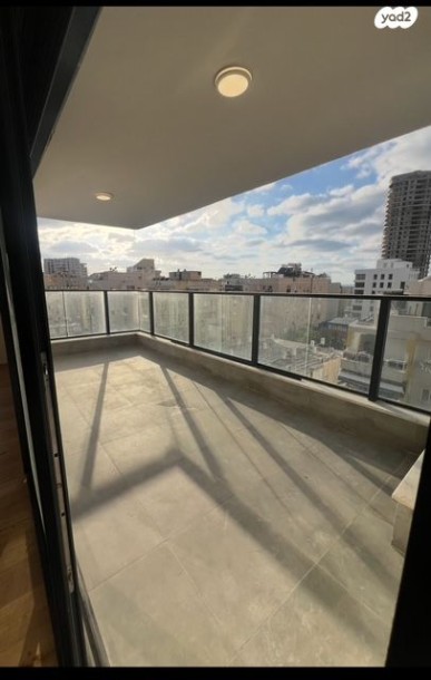 דירת 5 חדרים 145 מ"ר בשדרות ח"ן | מבט לים | נתניה-3