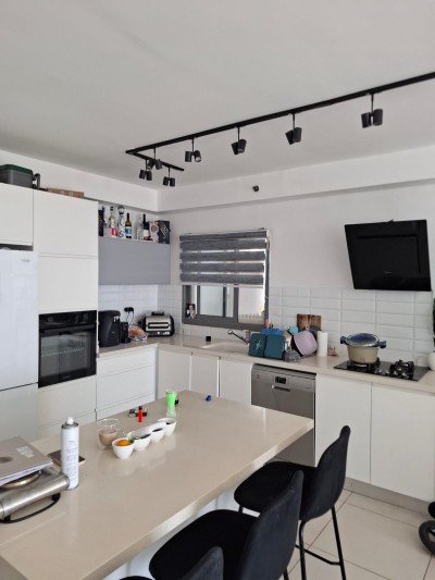 דירת 5 חדרים בדוד רזניק | קרוב לים | נתניה-3