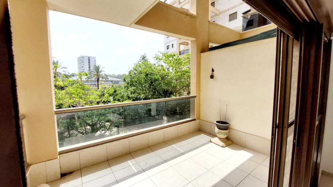 דירת 4.5 חדרים להשכרה 110 מ"ר | מעלית וחנייה | נתניה-3