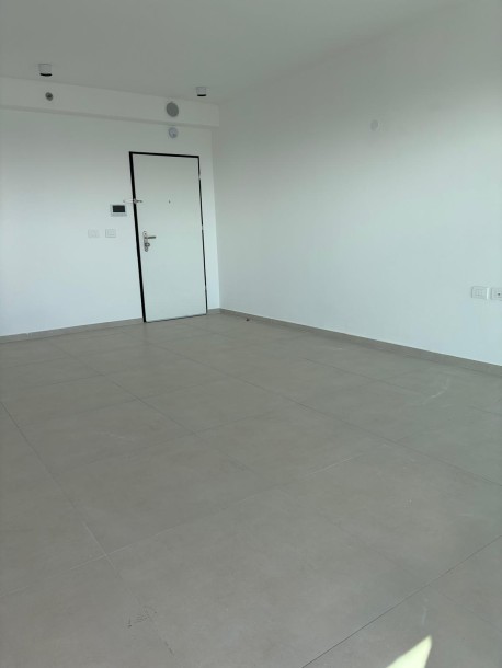 להשכרה מתווך !! רחוב: לה גארדיה-8