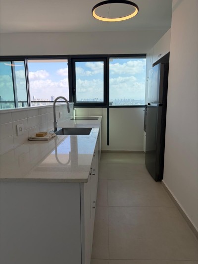 להשכרה מתווך !! רחוב: לה גארדיה