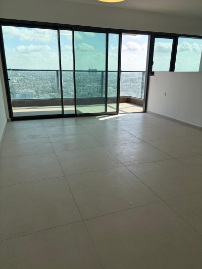 להשכרה מתווך !! רחוב: לה גארדיה