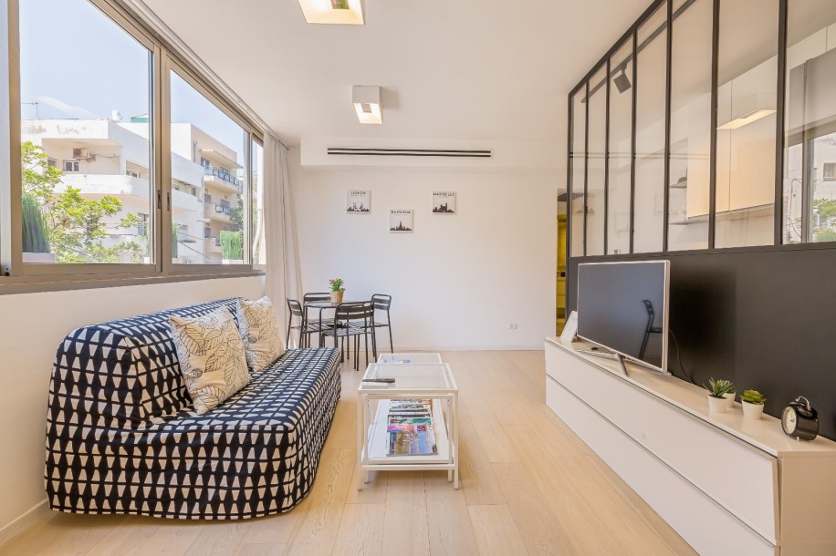 למכירה מתווך !!! רחוב:  ישורון-7