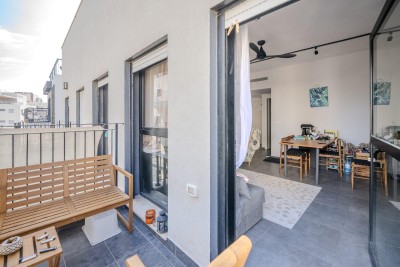 למכירה דירה 2 חד ביסוד המעלה תל אביב