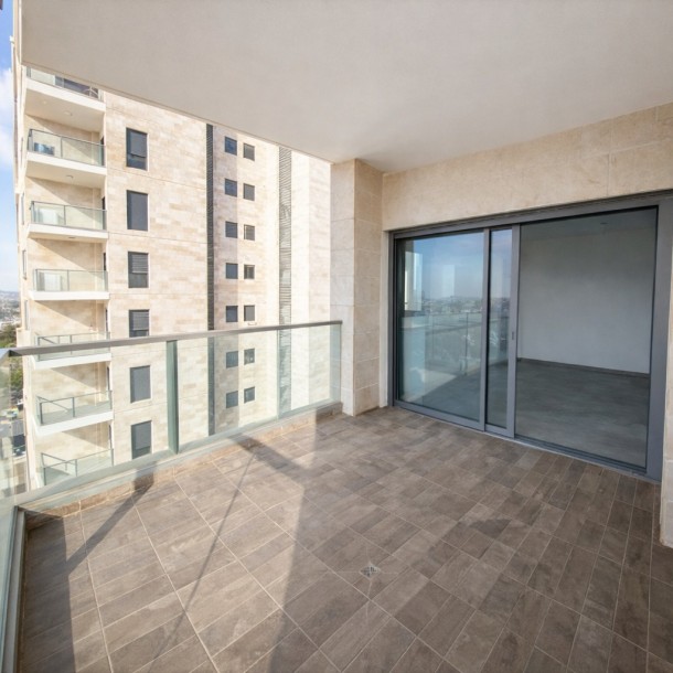 להשכרה מתווך !! רחוב: שתולים.-6